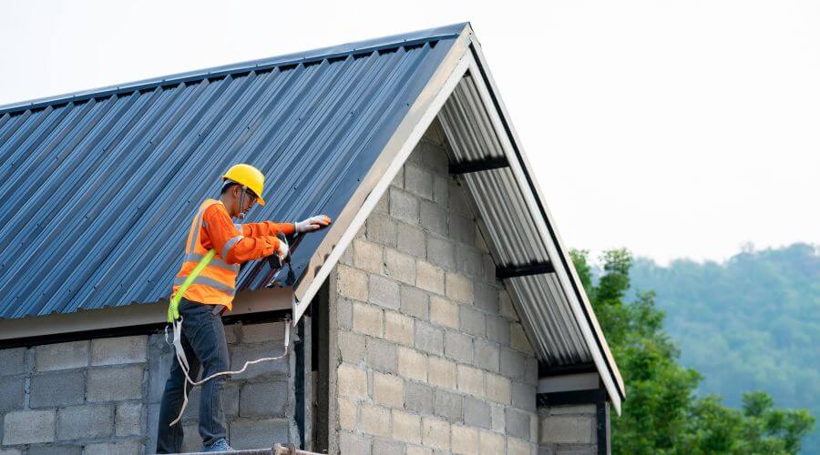 Expert top industrial roofings services in Ellendale, ND
